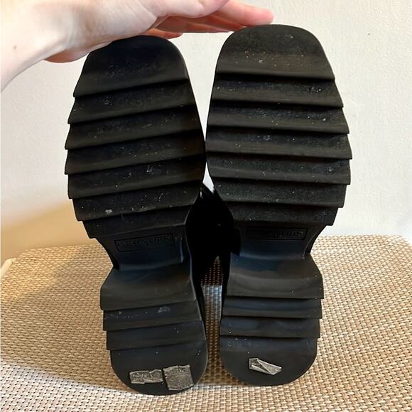 KARL LAGERFELD PARIS Carey Logo Booties Faux Fur Trim Chunky Lug Sole Heel 7.5M - Picture 14 of 15